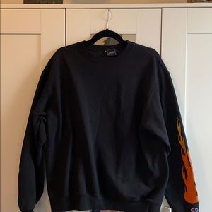 Kylie Jenner sweatshirt